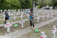 W hołdzie Żołnierzom Armii Krajowej – złóż wniosek o oznakowanie grobu